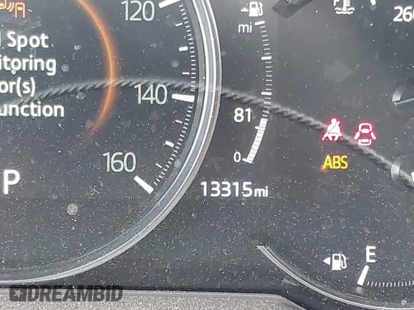 ✅ 2024 Mazda CX-5 Signature • VIN: JM3KFBXY2R0353455 • Lot: 41965921. Wystawiony na IAAI z przebiegiem 13 315 mil. Bezpłatny archiwum sprzedaży aukcyjnych z USA i szczegółowy raport historii pojazdu na DreamBid. Zdjęcie 15.