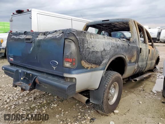 ✅ 2004 Ford F-350 XL • VIN: 1FTSW31P74EB47011 • Lot: 55512125. Listed on Copart with Not provided. Free auction sales archive from the USA and detailed vehicle history report at DreamBid. Image 3.