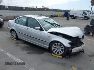 ✅ 2002 BMW 3 Series 325i • VIN: WBAET37492NG73611 • Lot: 43216751. Wystawiony na IAAI z przebiegiem 237 330 mil. Bezpłatny archiwum sprzedaży aukcyjnych z USA i szczegółowy raport historii pojazdu na DreamBid. Zdjęcie 1.