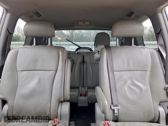 ✅ 2013 Toyota Highlander Plus • VIN: 5TDBK3EH2DS258770 • Lot: 94926115. Listed on Copart with 271,756 mi. Free auction sales archive from the USA and detailed vehicle history report at DreamBid. Image 10.
