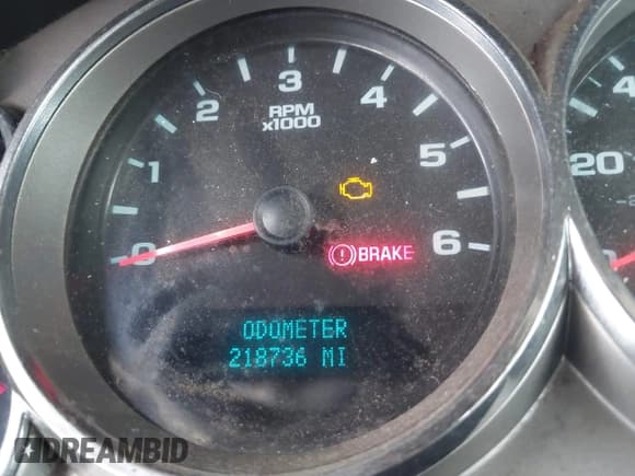 ✅ 2009 Chevrolet Silverado 2500HD Work Truck • VIN: 1GCHC49K79E156509 • Lot: 42566650. Wystawiony na IAAI z przebiegiem 218 736 mil. Bezpłatny archiwum sprzedaży aukcyjnych z USA i szczegółowy raport historii pojazdu na DreamBid. Zdjęcie 15.