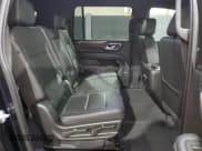 ✅ 2022 Chevrolet Suburban LT • VIN: 1GNSKCKD7NR181712 • Lot: 74252344. Wystawiony na Copart z przebiegiem 65 137 mil. Bezpłatny archiwum sprzedaży aukcyjnych z USA i szczegółowy raport historii pojazdu na DreamBid. Zdjęcie 11.