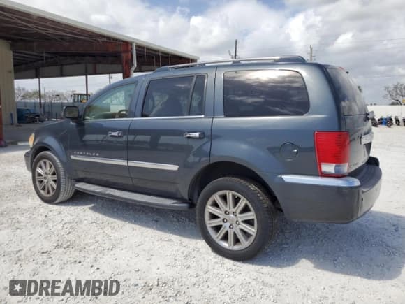 ✅ 2009 Chrysler Aspen Limited • VIN: 1A8HX58T39F702164 • Lot: 51062055. Listed on Copart with 102,874 mi. Free auction sales archive from the USA and detailed vehicle history report at DreamBid. Image 2.