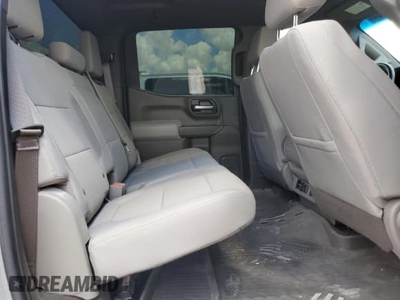 ✅ 2021 Chevrolet Silverado 1500 LT • VIN: 1GCUYDED4MZ447171 • Lot: 69127384. Wystawiony na Copart z przebiegiem 61 375 mil. Bezpłatny archiwum sprzedaży aukcyjnych z USA i szczegółowy raport historii pojazdu na DreamBid. Zdjęcie 10.