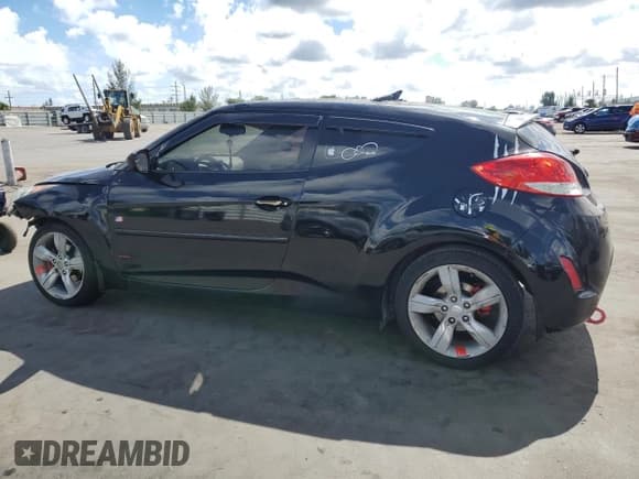 ✅ 2014 Hyundai Veloster • VIN: KMHTC6AD0EU215740 • Lot: 44886525. Wystawiony na Copart z przebiegiem 118 913 mil. Bezpłatny archiwum sprzedaży aukcyjnych z USA i szczegółowy raport historii pojazdu na DreamBid. Zdjęcie 2.