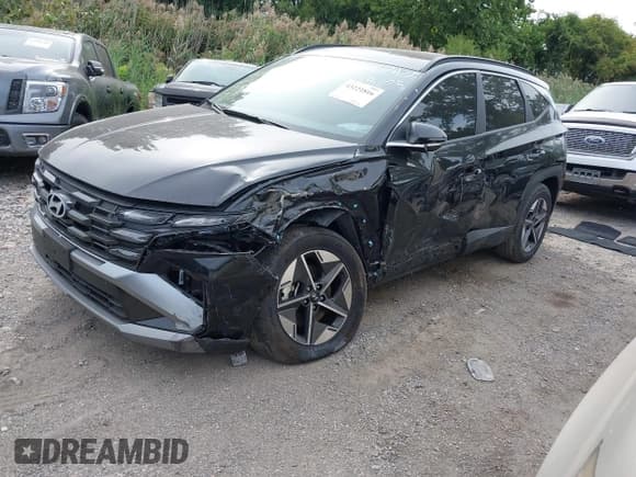 ✅ 2025 Hyundai Tucson SEL Convenience • VIN: 5NMJCCDE9SH467472 • Lot: 43221816. Wystawiony na IAAI z przebiegiem 8 081 mil. Bezpłatny archiwum sprzedaży aukcyjnych z USA i szczegółowy raport historii pojazdu na DreamBid. Zdjęcie 18.