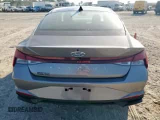 2023 Hyundai Elantra SEL z VIN KMHLS4AG3PU553301, wystawiony jako Copart lot #86451525 z przebiegiem 31 173 mil mil oraz Szkoda całkowita • Salvage title. Historia ofert i sprzedaży dostępna na DreamBid. Obrazek 6.