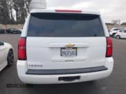 ✅ 2019 Chevrolet Tahoe LT • VIN: 1GNSKBKC5KR273544 • Lot: 42085800. Wystawiony na IAAI z przebiegiem 99 537 mil. Bezpłatny archiwum sprzedaży aukcyjnych z USA i szczegółowy raport historii pojazdu na DreamBid. Zdjęcie 17.