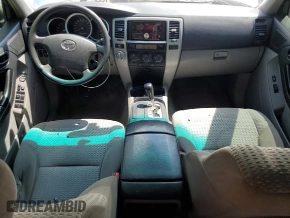 ✅ 2007 Toyota 4Runner SR5 • VIN: JTEBT14R178040920 • Lot: 68318565. Listed on Copart with 264,272 mi. Free auction sales archive from the USA and detailed vehicle history report at DreamBid. Image 8.