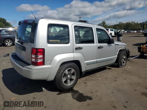✅ 2008 Jeep Liberty Sport • VIN: 1J8GP28K18W153175 • Lot: 84251655. Wystawiony na Copart z przebiegiem 172 280 mil. Bezpłatny archiwum sprzedaży aukcyjnych z USA i szczegółowy raport historii pojazdu na DreamBid. Zdjęcie 3.