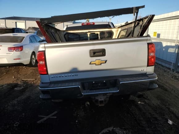 ✅ 2016 Chevrolet Silverado 2500HD LT • VIN: 1GC2KVEG9GZ381505 • Lot: 92642325. Listed on Copart with 78,505 mi. Free auction sales archive from the USA and detailed vehicle history report at DreamBid. Image 6.