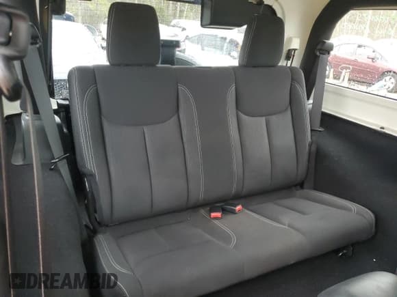 ✅ 2018 Jeep Wrangler Sahara • VIN: 1C4AJWBG0JL903053 • Lot: 55486835. Listed on Copart with 136,516 mi. Free auction sales archive from the USA and detailed vehicle history report at DreamBid. Image 11.