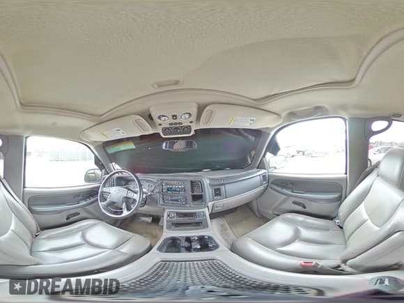 ✅ 2003 Chevrolet Suburban LT • VIN: 3GNFK16Z53G255685 • Lot: 89187135. Listed on Copart with 215,611 mi. Free auction sales archive from the USA and detailed vehicle history report at DreamBid. Image 14.