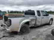 2011 Nissan Frontier SV z VIN 1N6AD0CU2BC435575, wystawiony jako Copart lot #59582965 z przebiegiem 186 973 mil mil oraz Szkoda całkowita • Salvage title. Historia ofert i sprzedaży dostępna na DreamBid. Obrazek 3.