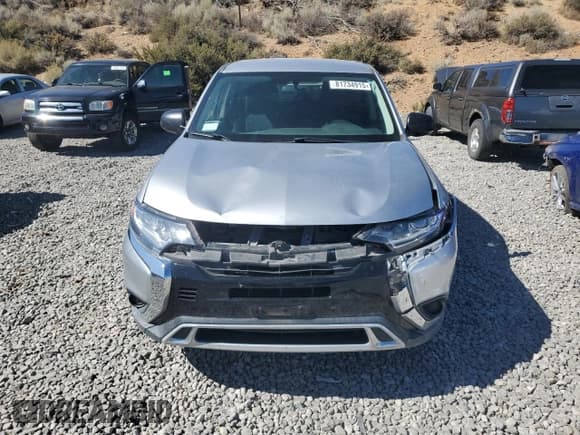 ✅ 2019 Mitsubishi Outlander ES • VIN: JA4AD2A37KZ007212 • Lot: 81734915. Listed on Copart with 95,622 mi. Free auction sales archive from the USA and detailed vehicle history report at DreamBid. Image 5.