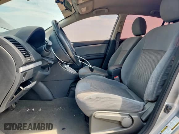 ✅ 2011 Nissan Sentra S • VIN: 3N1AB6AP4BL730998 • Lot: 71839085. Wystawiony na Copart z przebiegiem 183 673 mil. Bezpłatny archiwum sprzedaży aukcyjnych z USA i szczegółowy raport historii pojazdu na DreamBid. Zdjęcie 7.