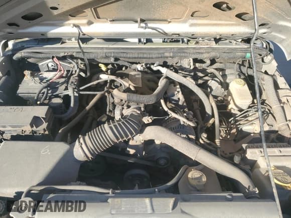 ✅ 2010 Jeep Wrangler Sport • VIN: 1J4GA2D19AL174198 • Лот: 71019945. Опубликован ранее на Copart с пробегом 151 827 миль. Бесплатный доступ к архиву аукционных продаж из США и подробный отчёт об истории автомобиля на DreamBid. Изображение 12.