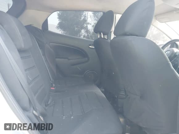 ✅ 2011 Mazda 2 Sport • VIN: JM1DE1HY9B0123415 • Lot: 42462916. Listed on IAAI with 198,378 mi. Free auction sales archive from the USA and detailed vehicle history report at DreamBid. Image 8.