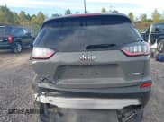 ✅ 2022 Jeep Cherokee Latitude Lux • VIN: 1C4PJMMN1ND514383 • Lot: 43303360. Wystawiony na IAAI z przebiegiem 25 467 mil. Bezpłatny archiwum sprzedaży aukcyjnych z USA i szczegółowy raport historii pojazdu na DreamBid. Zdjęcie 17.