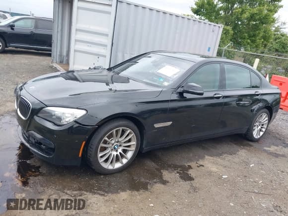 ✅ 2013 BMW 7 Series 750Li xDrive • VIN: WBAYF8C57DD140484 • Lot: 43050769. Listed on IAAI with 89,062 mi. Free auction sales archive from the USA and detailed vehicle history report at DreamBid. Image 15.