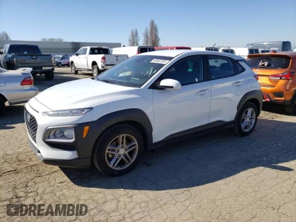 2020 Hyundai Kona SE с VIN KM8K12AA2LU479989, выставлен на аукционе Copart как лот 40082533 с пробегом 89 669 миль миль и . История ставок и продаж доступна на DreamBid. Изображение 1.