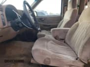 ✅ 2002 Chevrolet S-10 LS • VIN: 1GCCS19W228114462 • Лот: 80501824. Опубликован ранее на Copart с пробегом 213 789 миль. Бесплатный доступ к архиву аукционных продаж из США и подробный отчёт об истории автомобиля на DreamBid. Изображение 7.