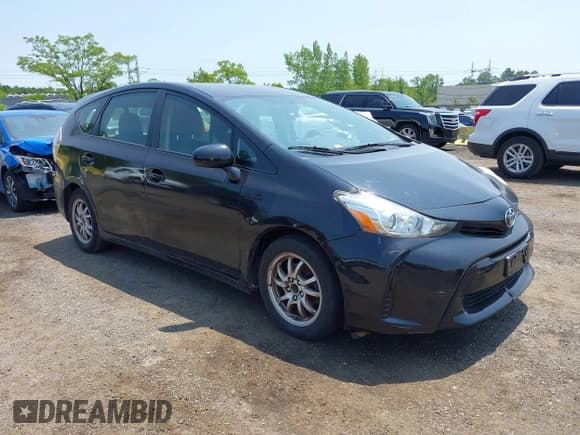 ✅ 2015 Toyota Prius Two • VIN: JTDZN3EU8FJ033613 • Lot: 42424962. Listed on IAAI with 374,460 mi. Free auction sales archive from the USA and detailed vehicle history report at DreamBid. Image 1.