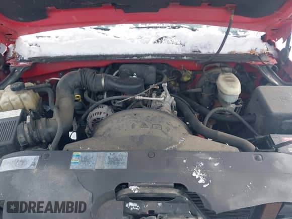 2004 Chevrolet Silverado 1500 Work Truck with VIN 1GCEC14X14Z352435, listed as a IAAI auction lot 41606503 with 163,470 mi miles and . Bid and sale history available at DreamBid. Image 10.