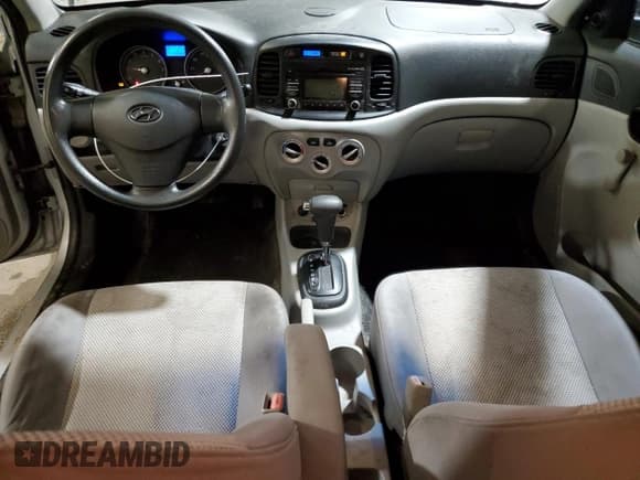 ✅ 2011 Hyundai Accent GLS • VIN: KMHCN4ACXBU586230 • Лот: 45778525. Опубликован ранее на Copart с пробегом 129 980 миль. Бесплатный доступ к архиву аукционных продаж из США и подробный отчёт об истории автомобиля на DreamBid. Изображение 8.