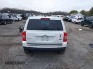 ✅ 2016 Jeep Patriot High Altitude • VIN: 1C4NJRFB1GD534983 • Lot: 43884048. Wystawiony na IAAI z przebiegiem 123 151 mil. Bezpłatny archiwum sprzedaży aukcyjnych z USA i szczegółowy raport historii pojazdu na DreamBid. Zdjęcie 16.