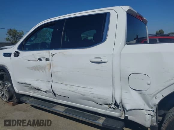 ✅ 2020 GMC Sierra 1500 SLE • VIN: 3GTU9BED8LG362818 • Лот: 42128450. Опубликован ранее на IAAI с пробегом 80 468 миль. Бесплатный доступ к архиву аукционных продаж из США и подробный отчёт об истории автомобиля на DreamBid. Изображение 15.