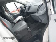 ✅ 2016 Ford Transit Cargo • VIN: 1FTYE1YM6GKB08669 • Lot: 42159212. Wystawiony na IAAI z przebiegiem 278 491 mil. Bezpłatny archiwum sprzedaży aukcyjnych z USA i szczegółowy raport historii pojazdu na DreamBid. Zdjęcie 5.