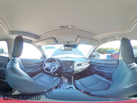 ✅ 2018 Mitsubishi Outlander SEL • VIN: JA4J24A5XJZ043347 • Lot: 72040375. Wystawiony na Copart z przebiegiem 53 668 mil. Bezpłatny archiwum sprzedaży aukcyjnych z USA i szczegółowy raport historii pojazdu na DreamBid. Zdjęcie 15.