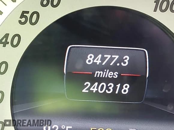 ✅ 2013 Mercedes-Benz GLK 350 • VIN: WDCGG8JB8DF942514 • Lot: 43246972. Wystawiony na IAAI z przebiegiem 240 318 mil. Bezpłatny archiwum sprzedaży aukcyjnych z USA i szczegółowy raport historii pojazdu na DreamBid. Zdjęcie 15.