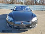 ✅ 2015 Tesla Model S 85D • VIN: 5YJSA1E26FF118649 • Лот: 96678715. Опубликован ранее на Copart с пробегом 164 031 миль. Бесплатный доступ к архиву аукционных продаж из США и подробный отчёт об истории автомобиля на DreamBid. Изображение 5.