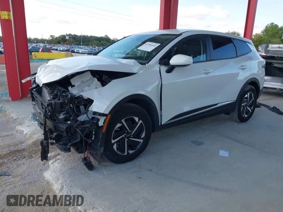 ✅ 2024 Kia Sportage LX • VIN: KNDPU3DG2R7132368 • Lot: 43706454. Wystawiony na IAAI z przebiegiem 81 452 mil. Bezpłatny archiwum sprzedaży aukcyjnych z USA i szczegółowy raport historii pojazdu na DreamBid. Zdjęcie 17.