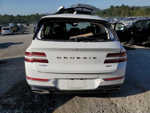 ✅ 2023 Genesis GV80 • VIN: KMUHBDSBXPU121198 • Lot: 80626085. Wystawiony na Copart z przebiegiem 70 676 mil. Bezpłatny archiwum sprzedaży aukcyjnych z USA i szczegółowy raport historii pojazdu na DreamBid. Zdjęcie 6.