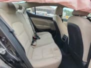 ✅ 2017 Hyundai Elantra Value Edition • VIN: 5NPD84LF8HH160515 • Лот: 86749525. Опубликован ранее на Copart с пробегом 99 971 миль. Бесплатный доступ к архиву аукционных продаж из США и подробный отчёт об истории автомобиля на DreamBid. Изображение 10.