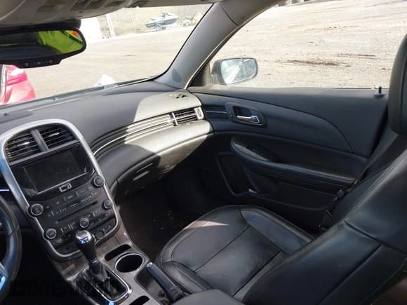 ✅ 2014 Chevrolet Malibu LTZ • VIN: 1G11H5SL9EF277549 • Lot: 43610638. Listed on IAAI with 182,352 mi. Free auction sales archive from the USA and detailed vehicle history report at DreamBid. Image 5.