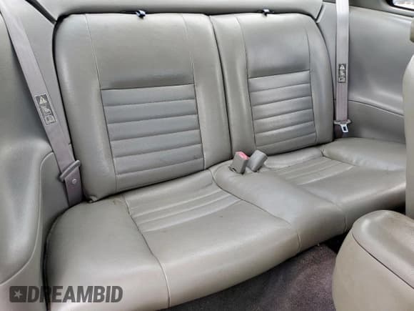 ✅ 1999 Ford Mustang GT • VIN: 1FAFP42X3XF224643 • Lot: 64943705. Wystawiony na Copart z przebiegiem Nie podano. Bezpłatny archiwum sprzedaży aukcyjnych z USA i szczegółowy raport historii pojazdu na DreamBid. Zdjęcie 10.