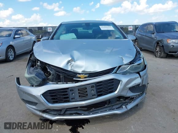 ✅ 2018 Chevrolet Cruze LT • VIN: 1G1BE5SMXJ7154272 • Lot: 43288169. Listed on IAAI with 109,393 mi. Free auction sales archive from the USA and detailed vehicle history report at DreamBid. Image 12.