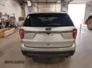 ✅ 2017 Ford Explorer XLT • VIN: 1FM5K8D89HGA27310 • Lot: 42051535. Wystawiony na IAAI z przebiegiem 111 483 mil. Bezpłatny archiwum sprzedaży aukcyjnych z USA i szczegółowy raport historii pojazdu na DreamBid. Zdjęcie 17.