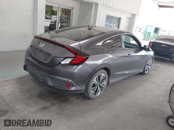 ✅ 2016 Honda Civic EX-L • VIN: 2HGFC3B7XGH356797 • Лот: 42920494. Опубликован ранее на IAAI с пробегом 72 508 миль. Бесплатный доступ к архиву аукционных продаж из США и подробный отчёт об истории автомобиля на DreamBid. Изображение 4.
