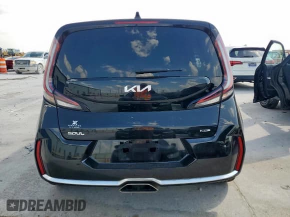 ✅ 2024 Kia Soul GT-Line • VIN: KNDJ53AU5R7226404 • Lot: 50322595. Wystawiony na Copart z przebiegiem Nie podano. Bezpłatny archiwum sprzedaży aukcyjnych z USA i szczegółowy raport historii pojazdu na DreamBid. Zdjęcie 6.