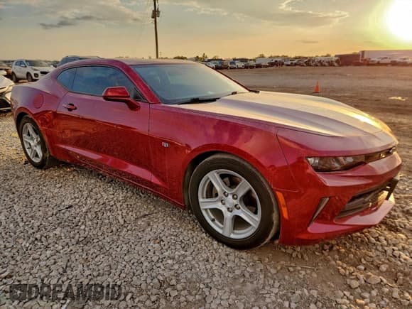 ✅ 2017 Chevrolet Camaro 2LT • VIN: 1G1FD1RS7H0173687 • Lot: 93745415. Listed on Copart with 77,245 mi. Free auction sales archive from the USA and detailed vehicle history report at DreamBid. Image 4.