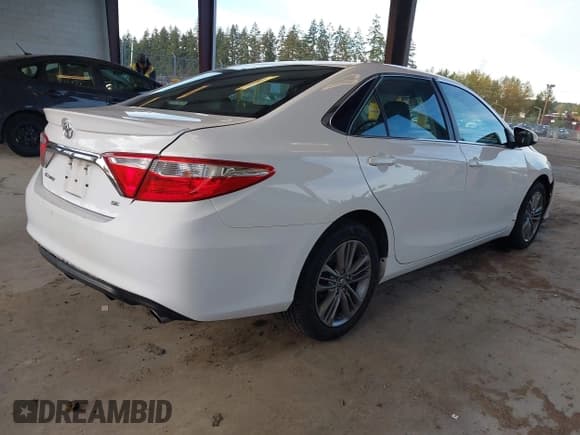 ✅ 2017 Toyota Camry SE • VIN: 4T1BF1FK3HU655162 • Лот: 43501909. Опубликован ранее на IAAI с пробегом 98 546 миль. Бесплатный доступ к архиву аукционных продаж из США и подробный отчёт об истории автомобиля на DreamBid. Изображение 4.
