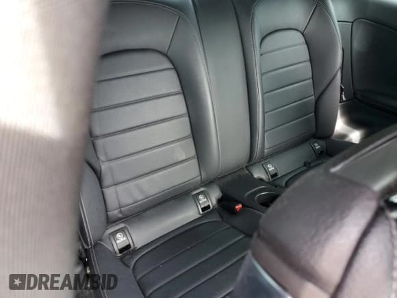 ✅ 2018 Mercedes-Benz C 300 • VIN: WDDWJ4KB7JF618580 • Lot: 63664805. Listed on Copart with Not provided. Free auction sales archive from the USA and detailed vehicle history report at DreamBid. Image 10.