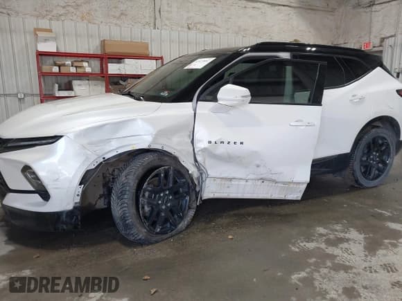 ✅ 2023 Chevrolet Blazer RS • VIN: 3GNKBKRSXPS233767 • Lot: 42473882. Listed on IAAI with 39,172 mi. Free auction sales archive from the USA and detailed vehicle history report at DreamBid. Image 6.