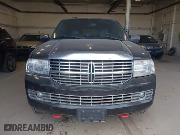 ✅ 2014 Lincoln Navigator • VIN: 5LMJJ3J53EEL00745 • Lot: 43669380. Listed on IAAI with 373,403 mi. Free auction sales archive from the USA and detailed vehicle history report at DreamBid. Image 12.