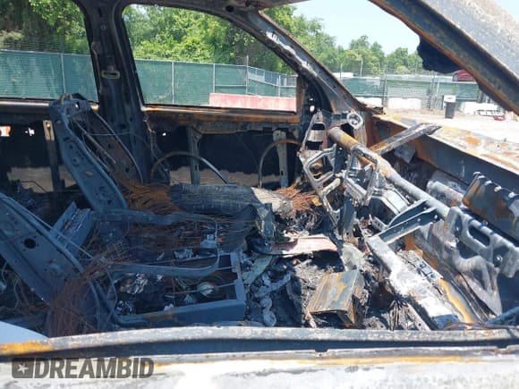 ✅ 2010 Dodge 1500 TRX • VIN: 1D7RV1GT7AS119612 • Lot: 42426838. Wystawiony na IAAI z przebiegiem Nie podano. Bezpłatny archiwum sprzedaży aukcyjnych z USA i szczegółowy raport historii pojazdu na DreamBid. Zdjęcie 5.